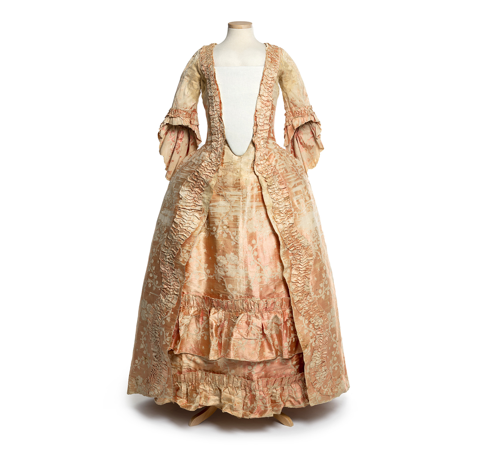 <b>Robe à la Française Gown</b><br> c. 1753<br> Silk, linen<br> London, England<br> Gift of Katherine Felder Stewart, 1940