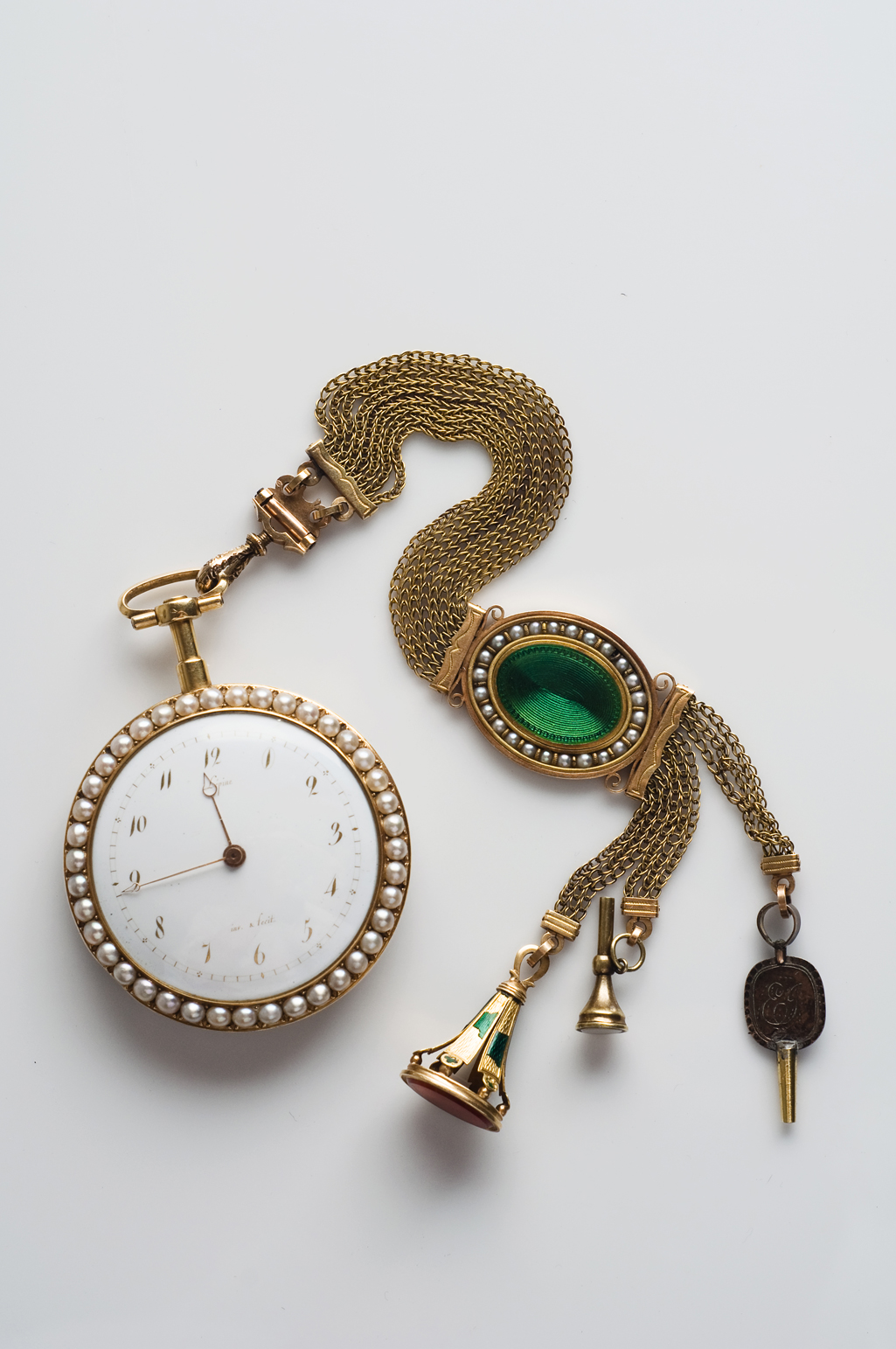 Exclusive Storeroom Tour: Jewelry with Chief Curator Grahame Long